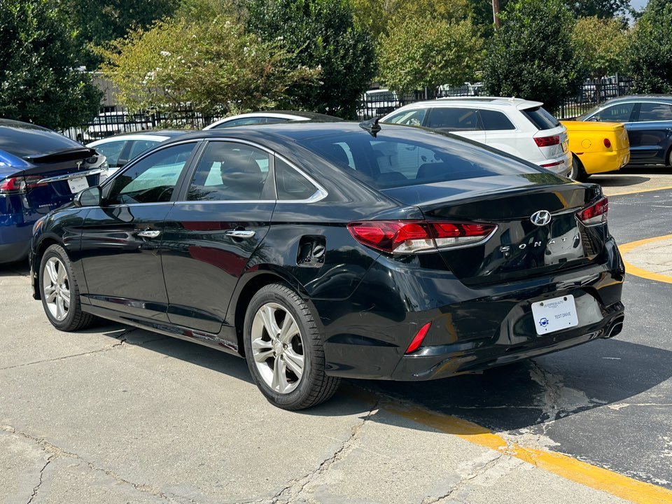 2019 Hyundai Sonata - $9,488