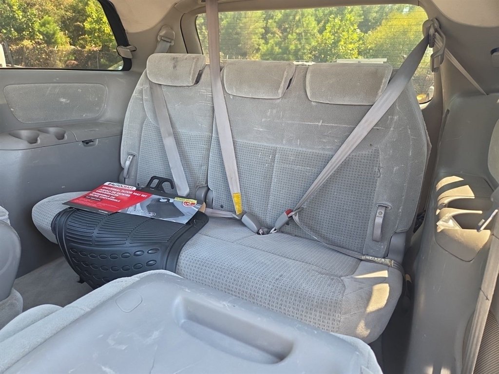 2010 Toyota Sienna - $8,468