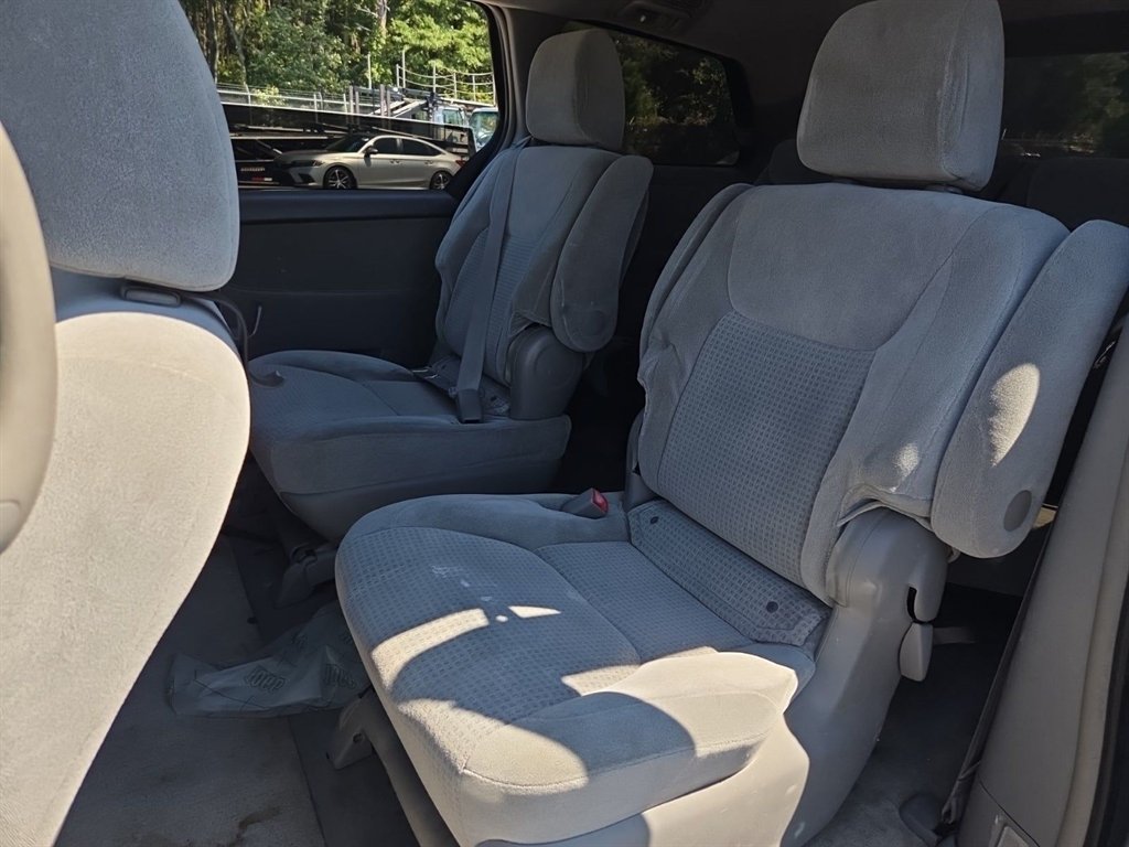 2010 Toyota Sienna - $8,468