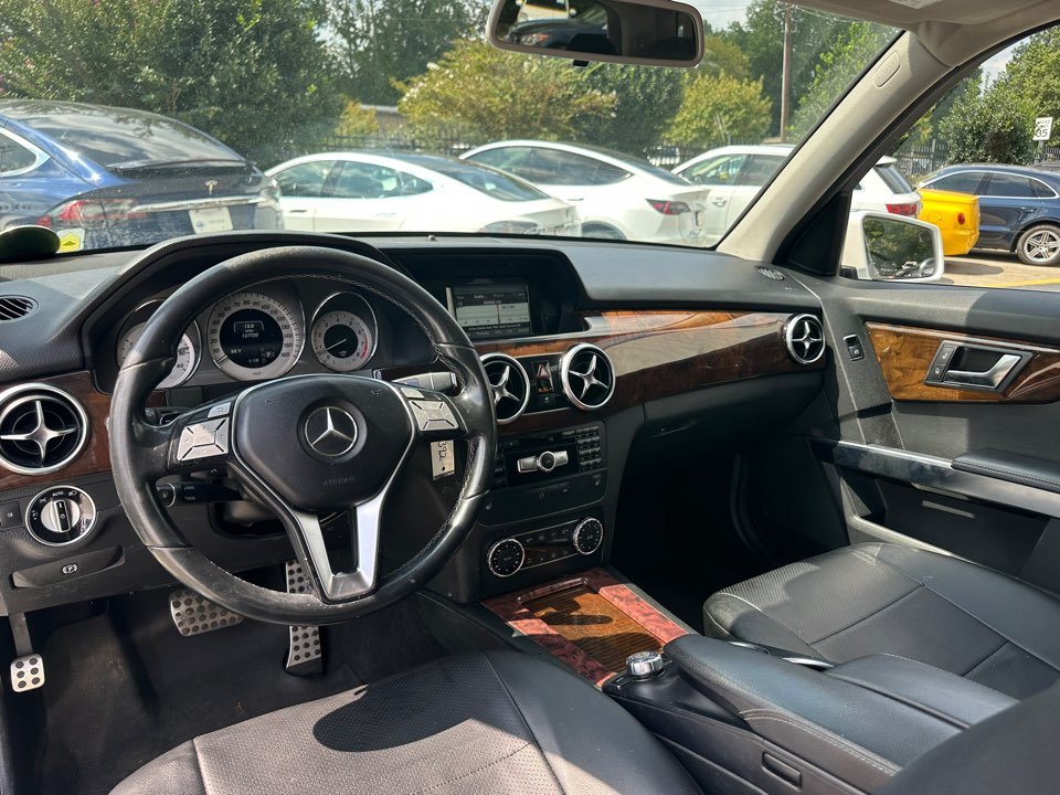 2015 Mercedes-Benz GLK-Class - $9,705