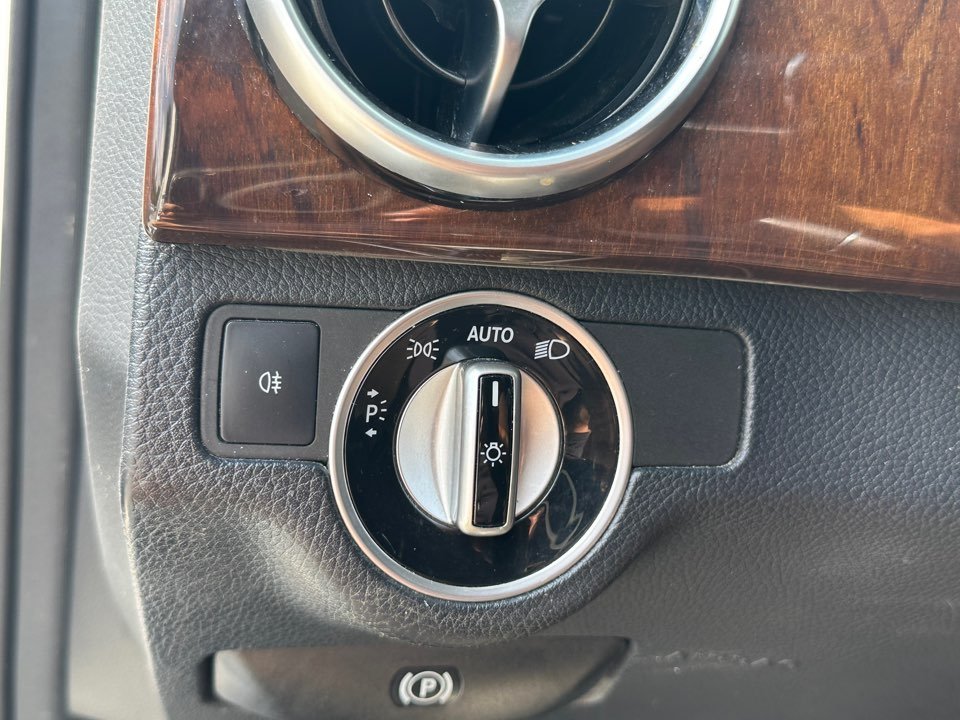 2015 Mercedes-Benz GLK-Class - $9,705