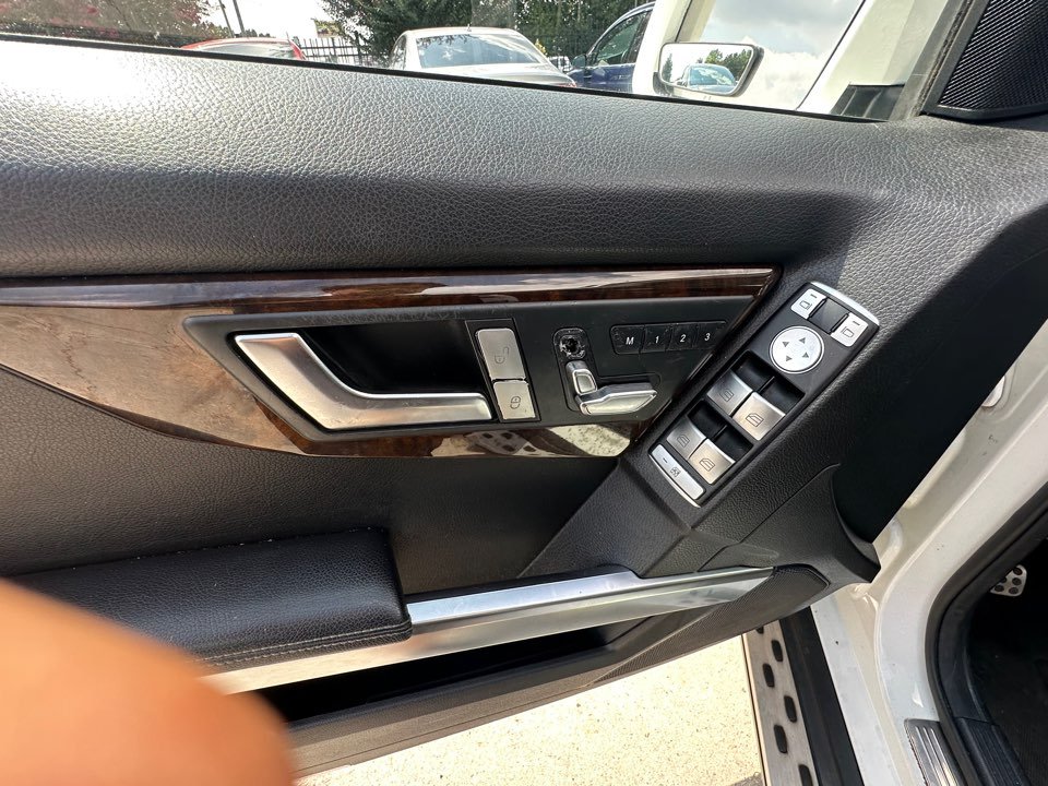 2015 Mercedes-Benz GLK-Class - $9,705