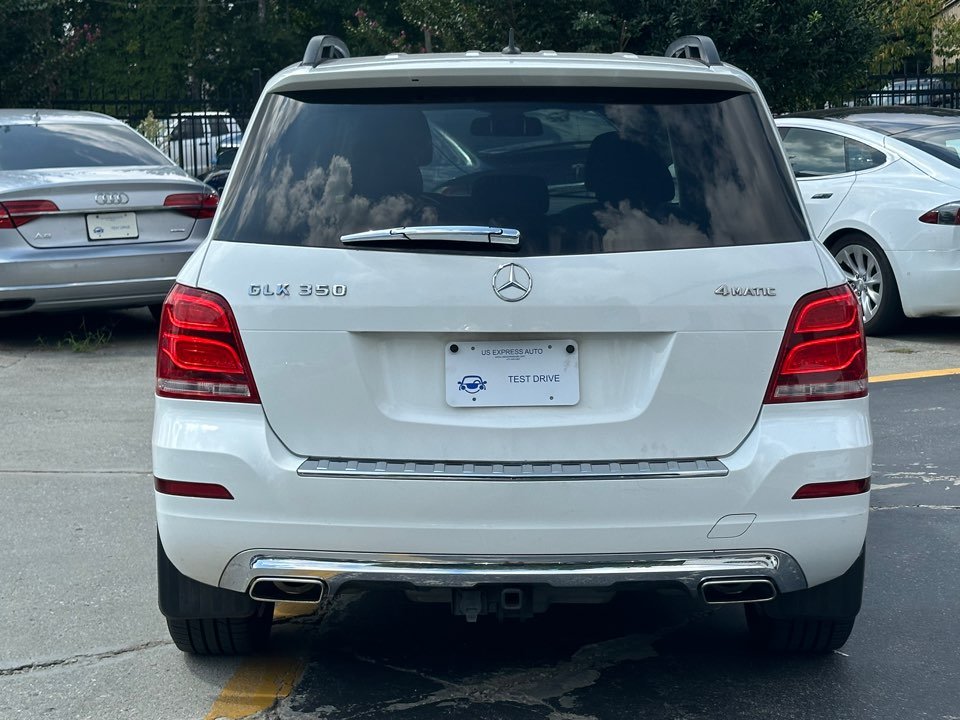 2015 Mercedes-Benz GLK-Class - $9,705