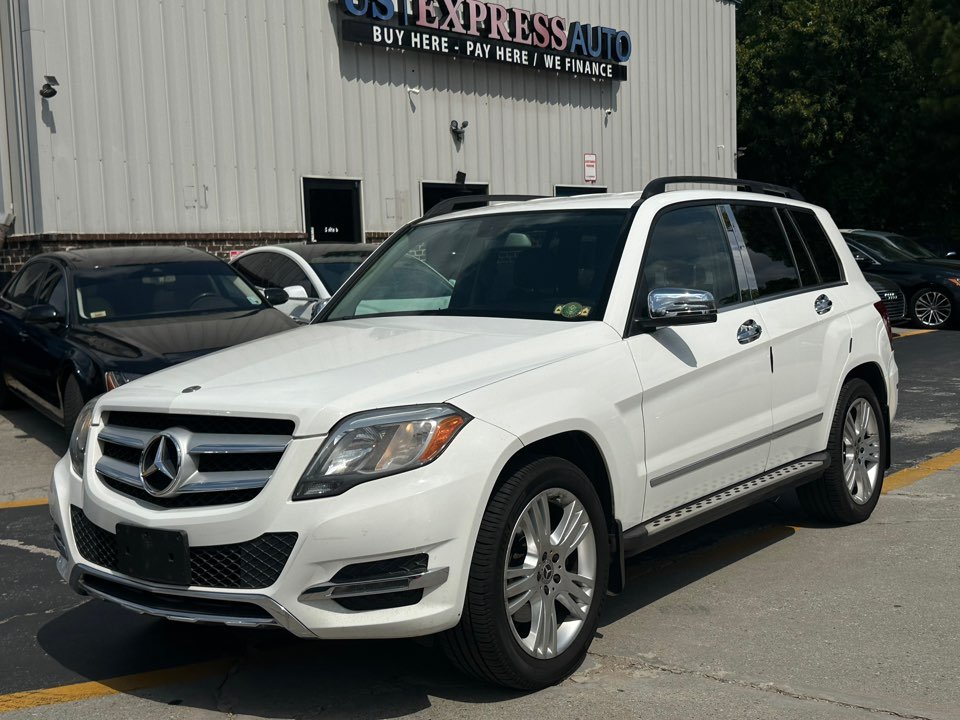 2015 Mercedes-Benz GLK-Class - $9,705