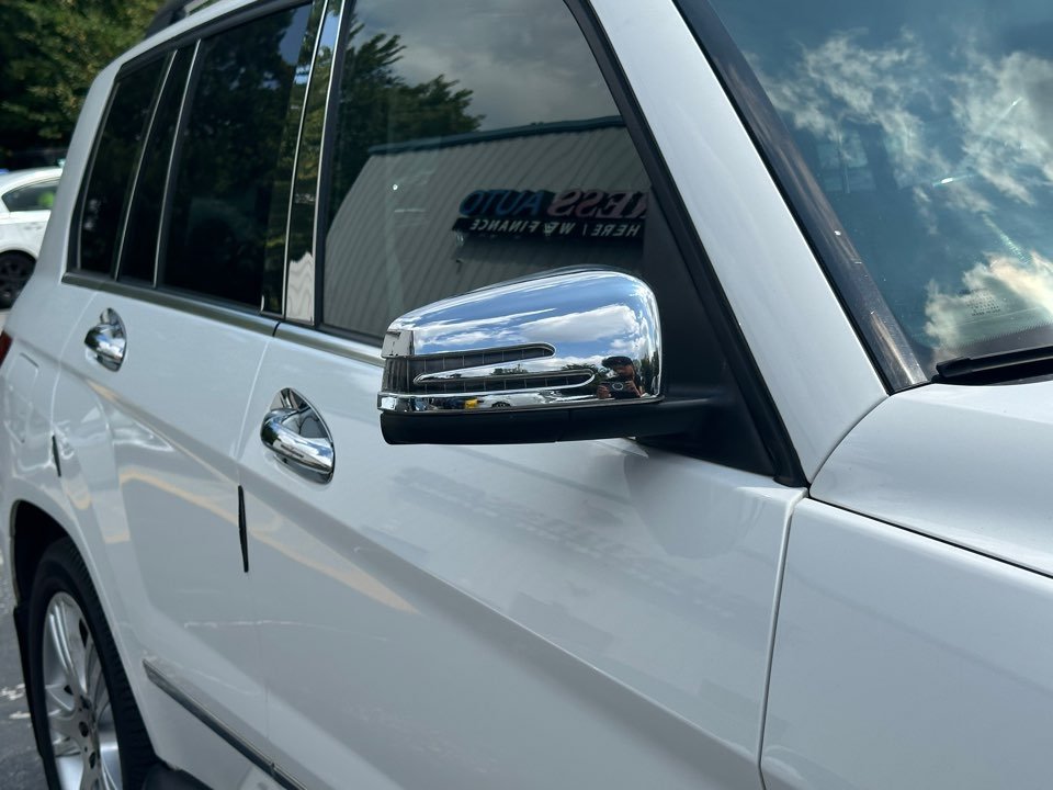 2015 Mercedes-Benz GLK-Class - $9,705