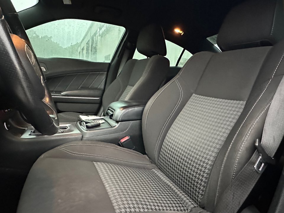 2018 Dodge Charger - $17,445
