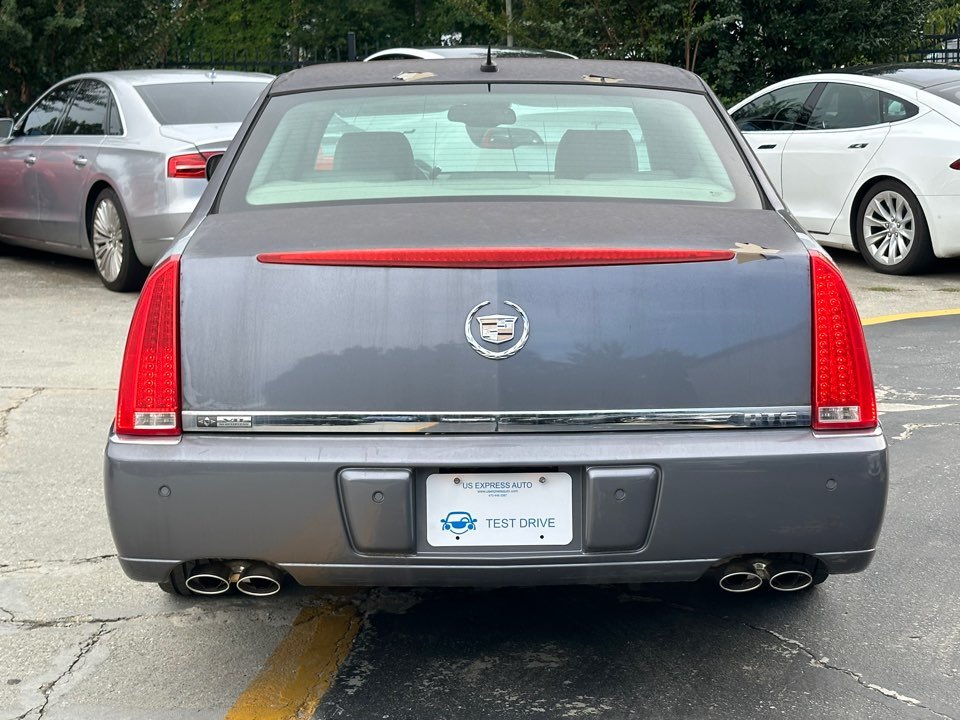 2008 Cadillac DTS - $7,995