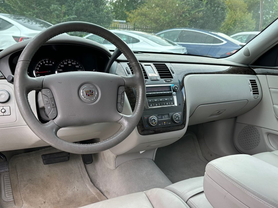 2008 Cadillac DTS - $7,995