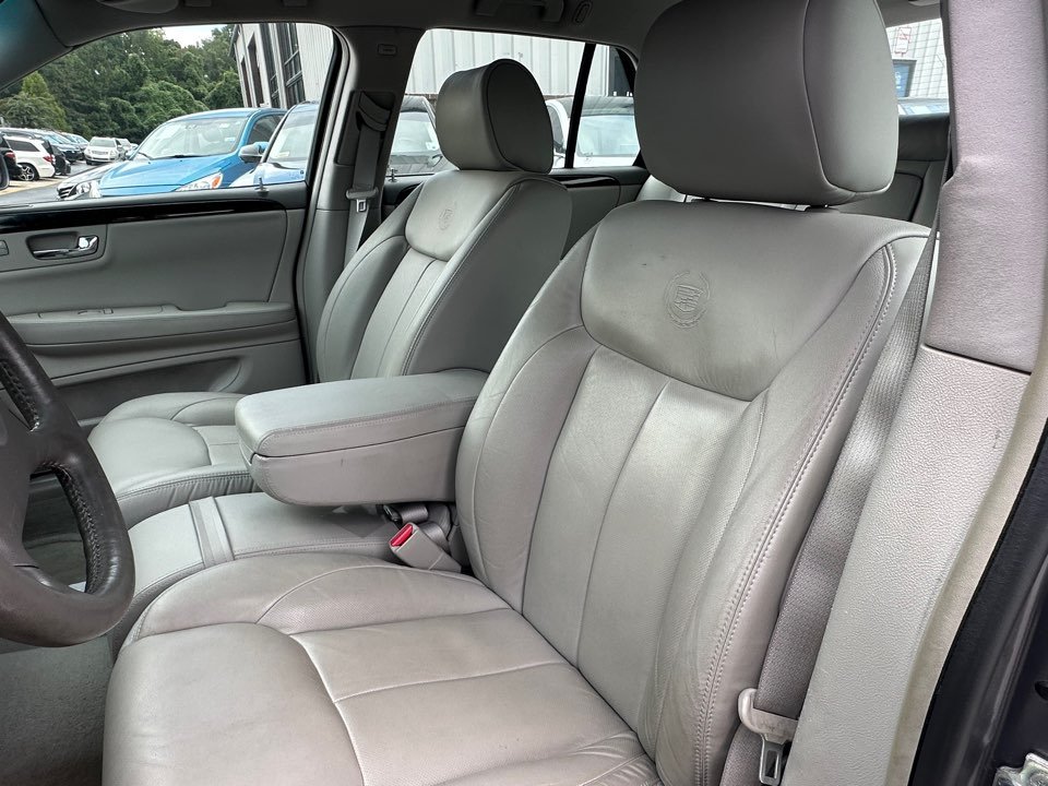 2008 Cadillac DTS - $7,995