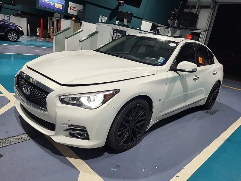 2014 INFINITI Q50