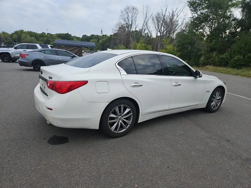 2014 INFINITI Q50 - $6,075