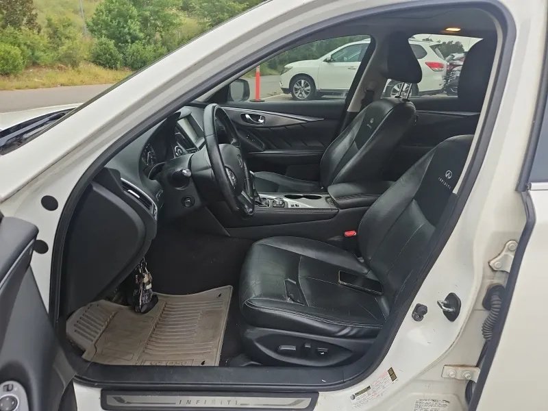 2014 INFINITI Q50 - $6,075