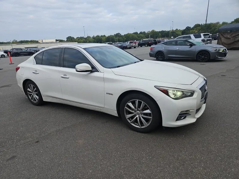 2014 INFINITI Q50 - $6,075