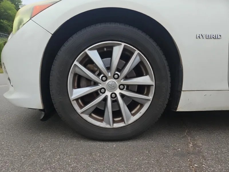 2014 INFINITI Q50 - $6,075