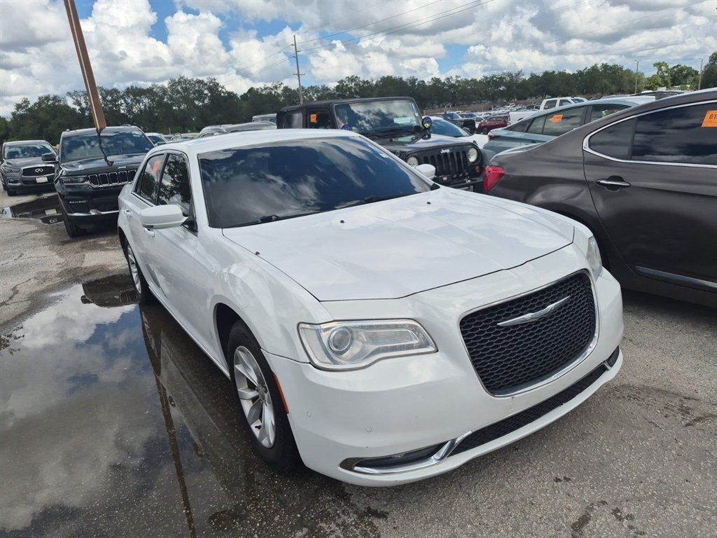 2015 Chrysler 300 - $8,228