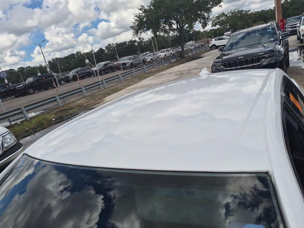 2015 Chrysler 300 - $8,228