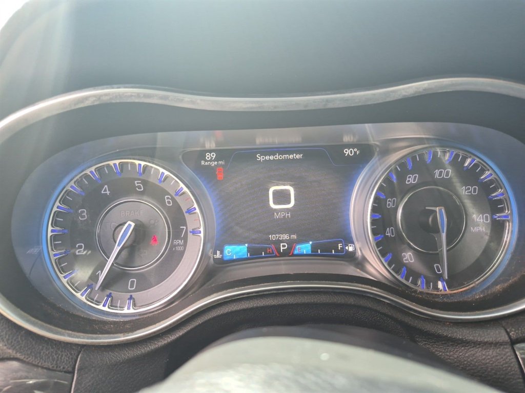 2015 Chrysler 300 - $8,228