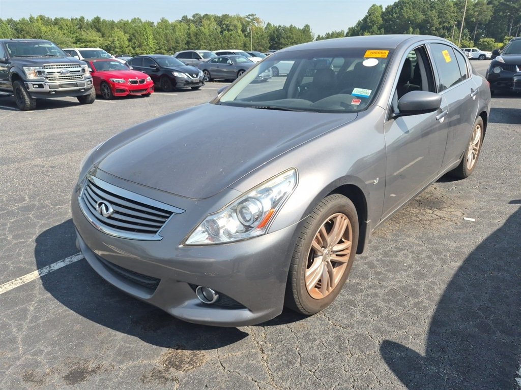 2015 INFINITI Q40 - $8,888