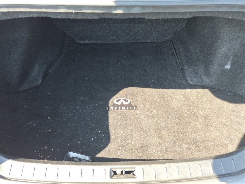 2015 INFINITI Q40 - $8,888