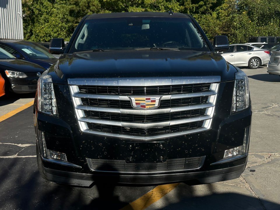 2015 Cadillac Escalade - $17,995