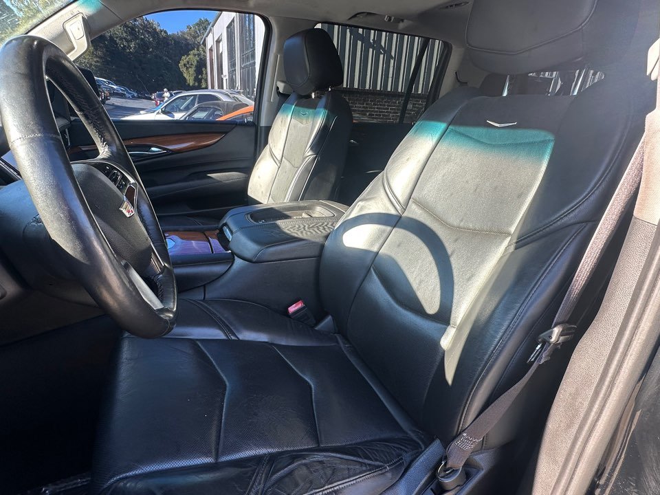 2015 Cadillac Escalade - $17,995