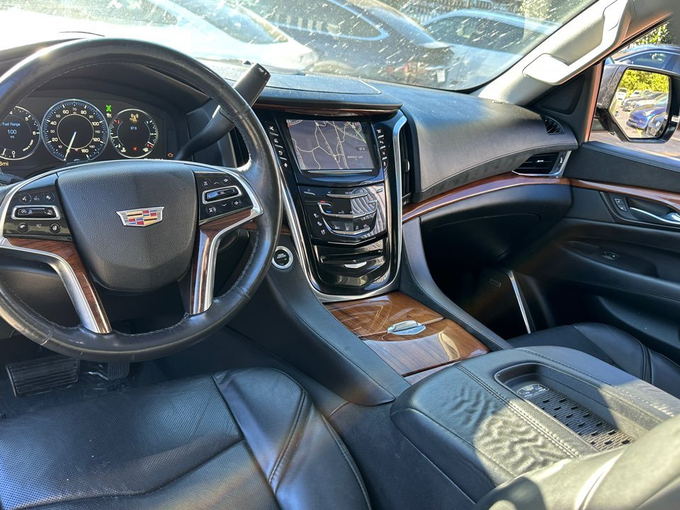 2015 Cadillac Escalade - $17,995