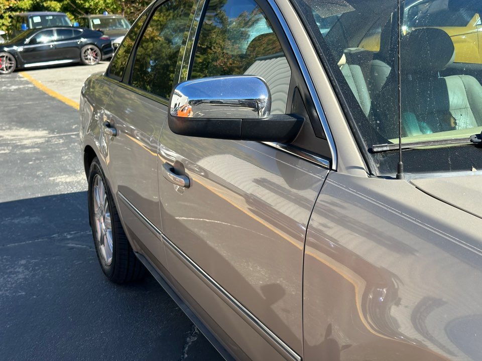 2005 Ford Five Hundred - $4,995