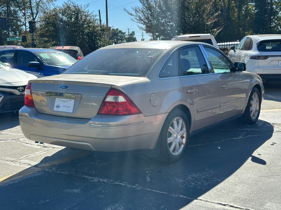 2005 Ford Five Hundred - $4,995