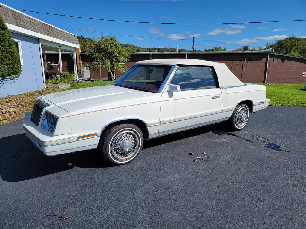 1983 Chrysler Le Baron Base