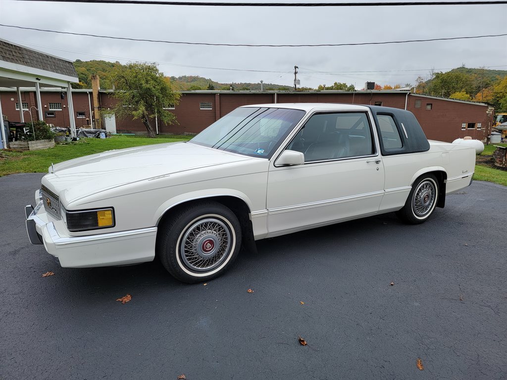 1989 Cadillac DeVille Base