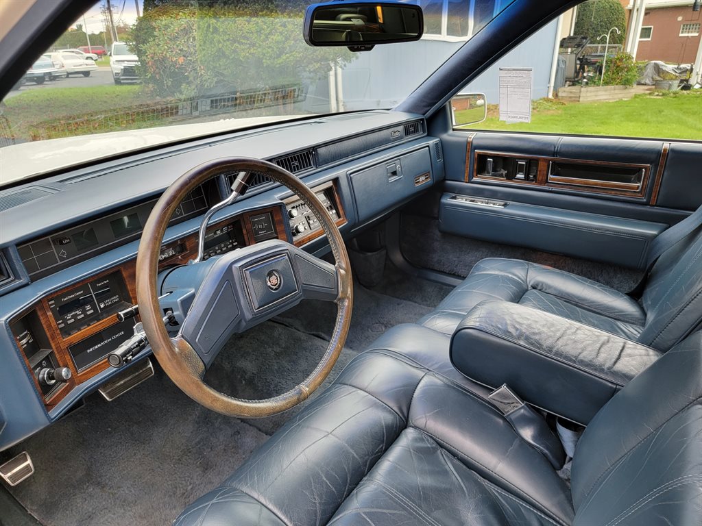 1989 Cadillac DeVille photo