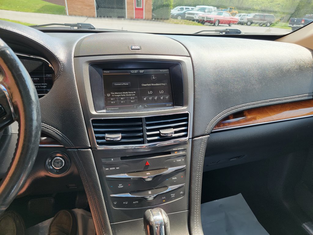2014 Lincoln MKT - $9,900