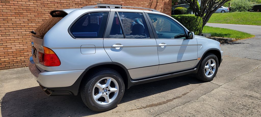 2002 BMW X5 3.0i photo