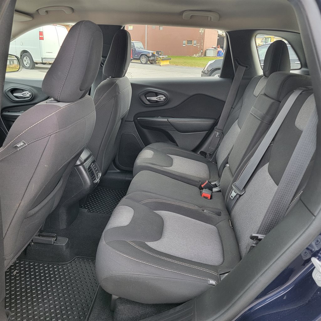 2014 Jeep Cherokee - $7,995