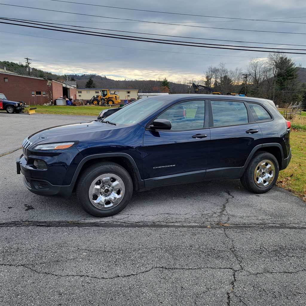 2014 Jeep Cherokee - $7,995