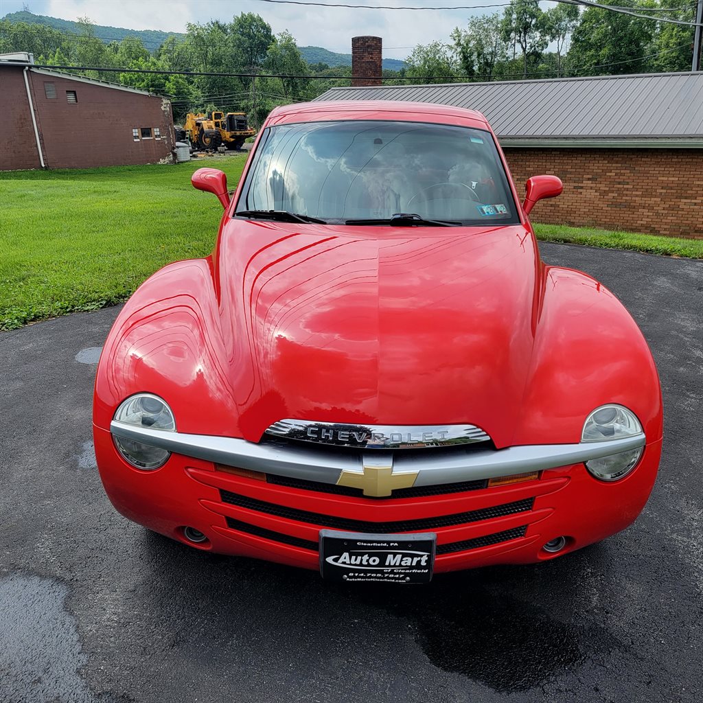 2005 Chevrolet SSR - $16,900
