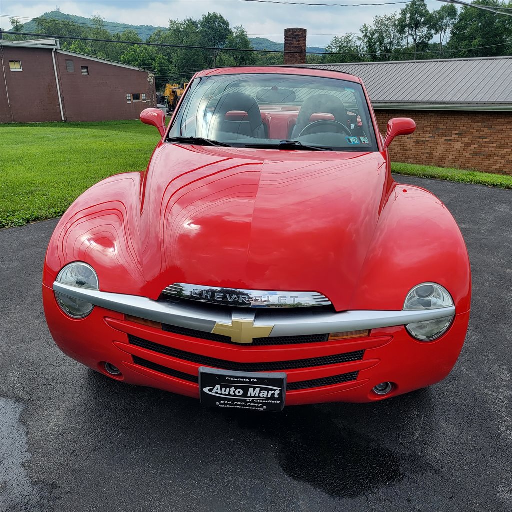 2005 Chevrolet SSR - $16,900