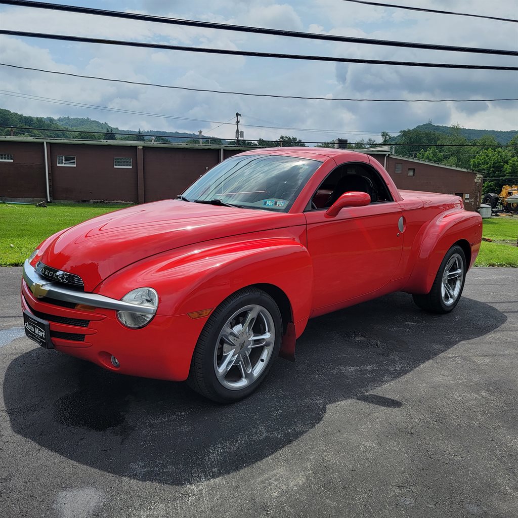 2005 Chevrolet SSR - $16,900