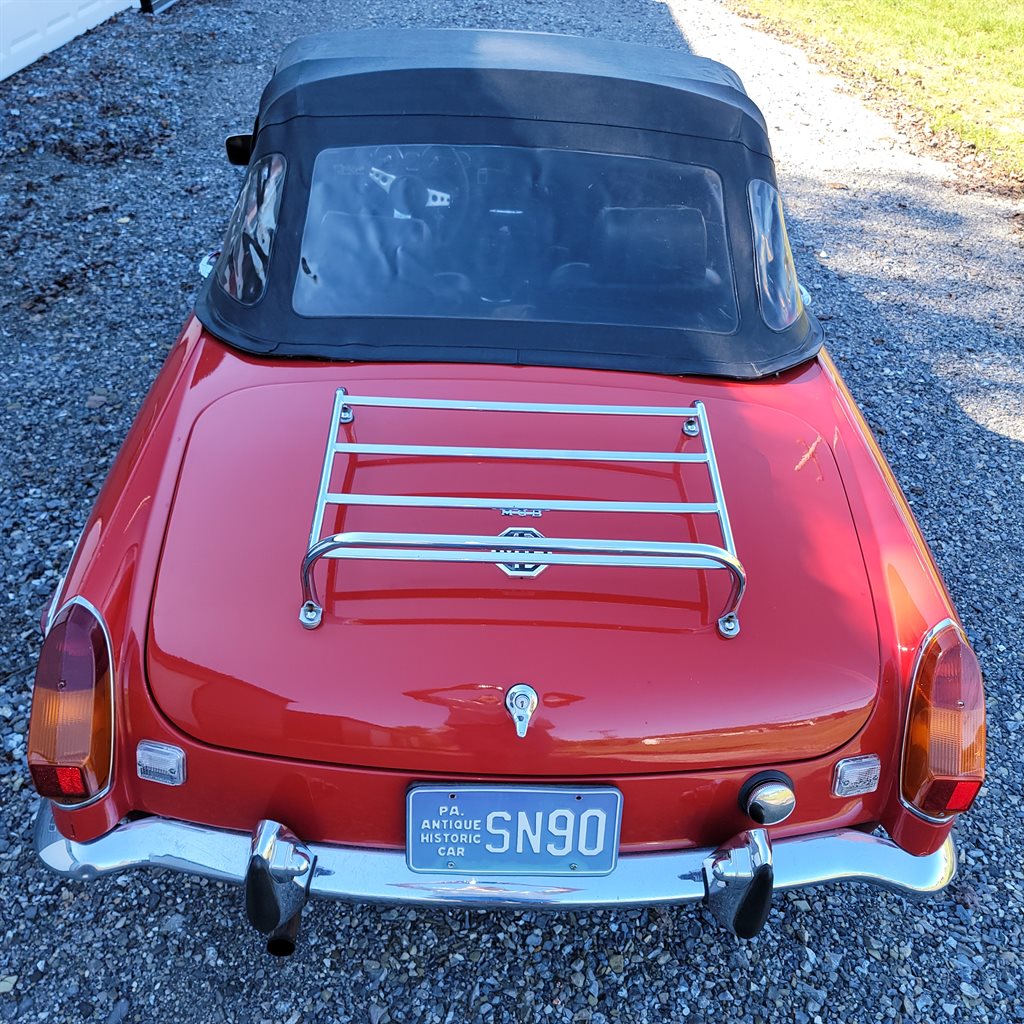 1971 MG MGB - $11,900