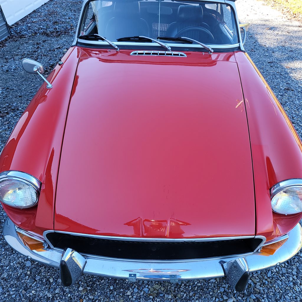 1971 MG MGB - $11,900