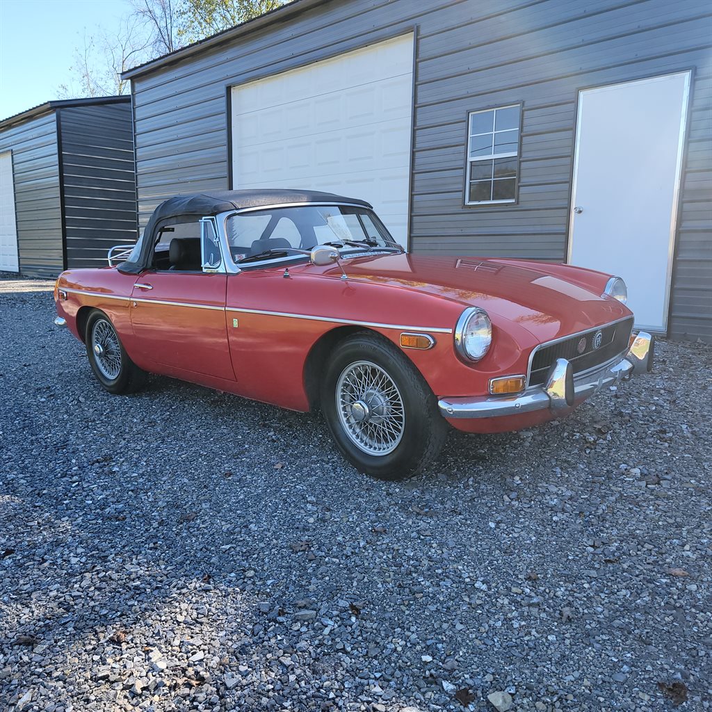 1971 MG MGB - $11,900