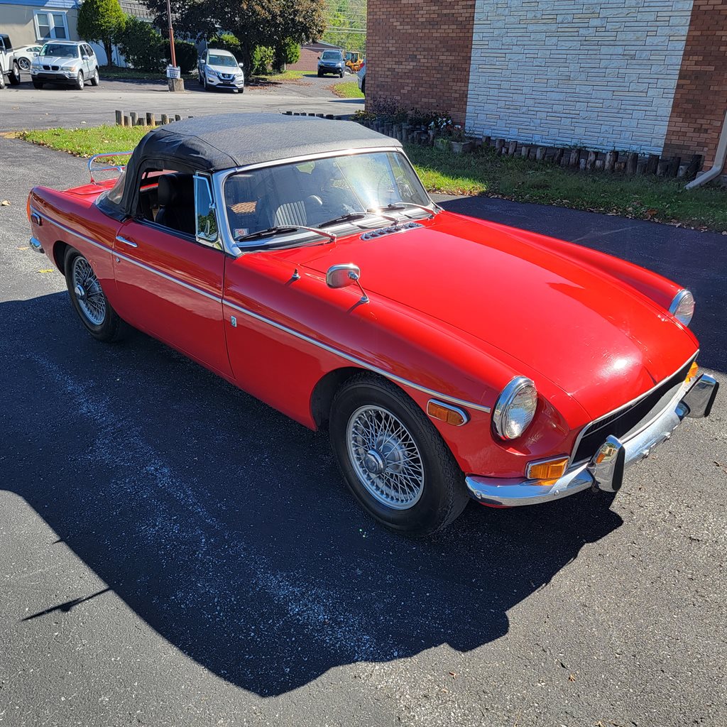 1971 MG MGB - $11,900