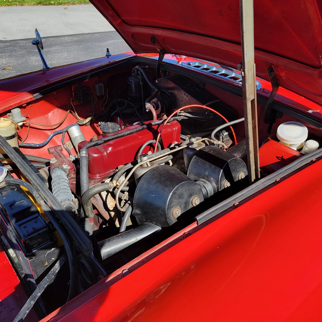 1971 MG MGB - $11,900