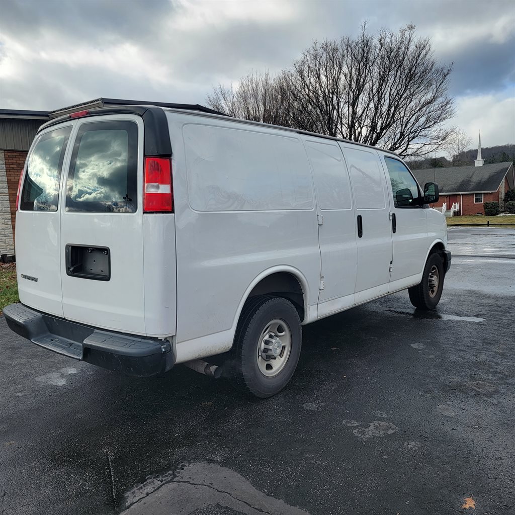 2020 Chevrolet Express - $9,500