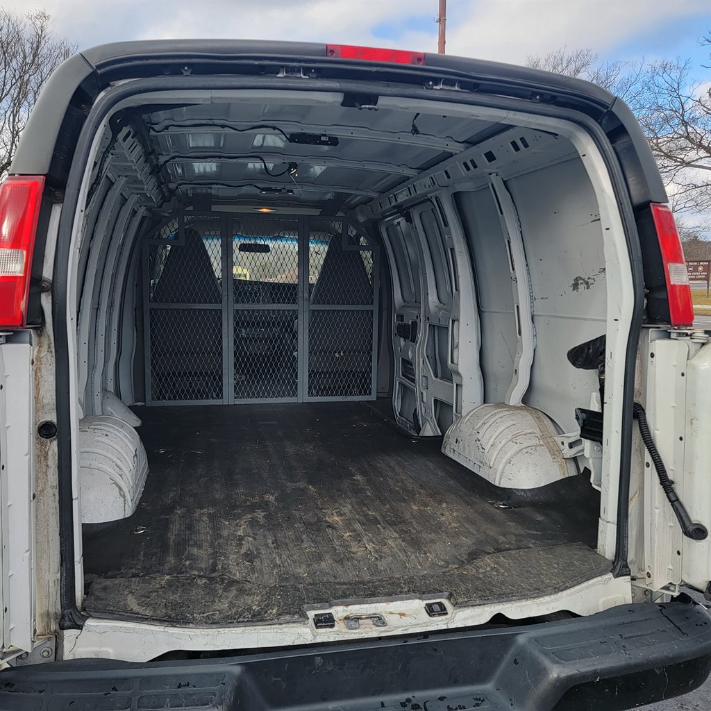 2020 Chevrolet Express - $9,500