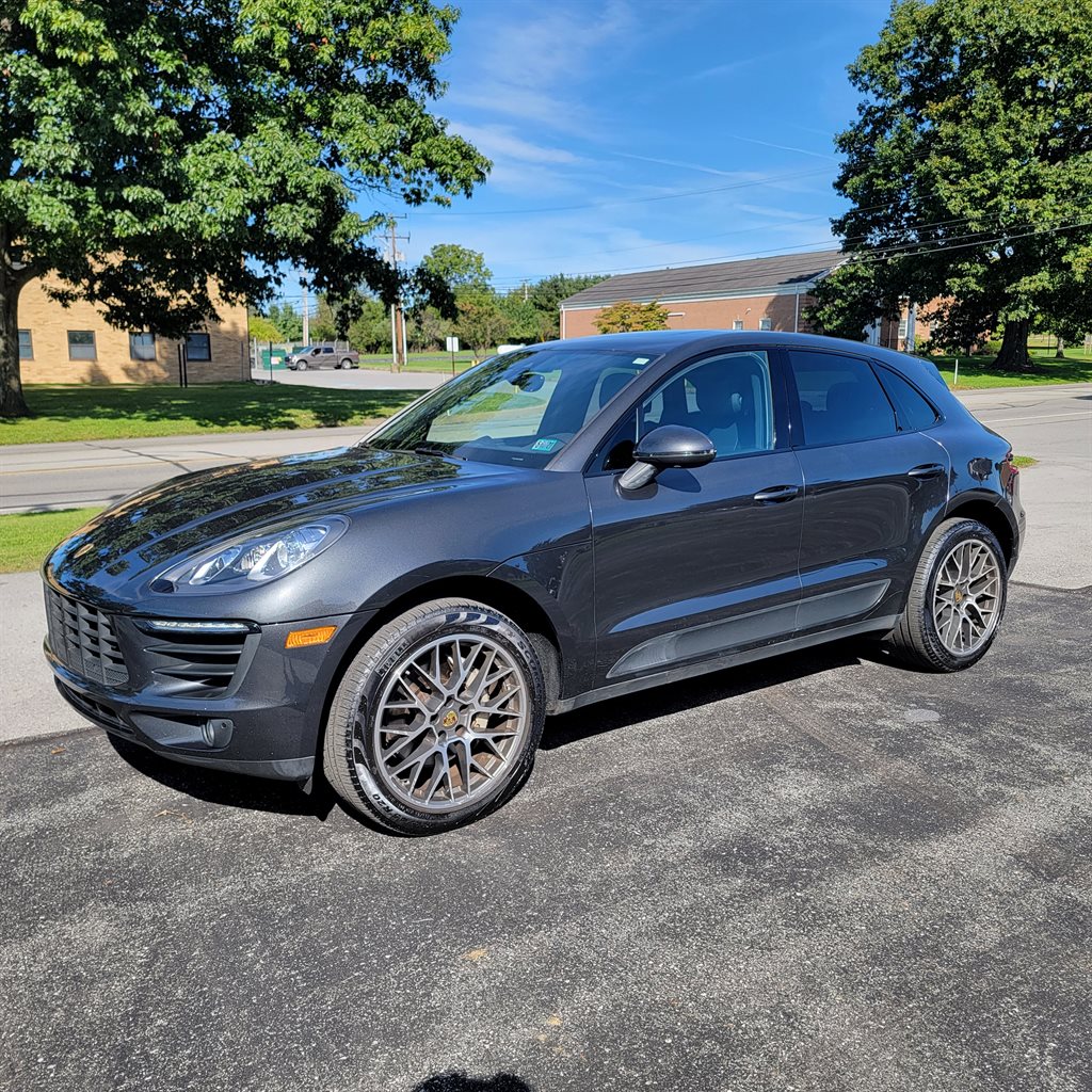 2018 Porsche Macan - $16,995