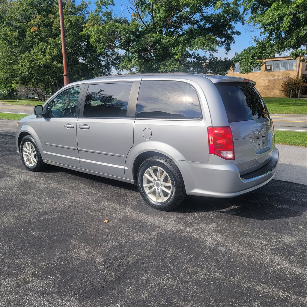 2016 Dodge Grand Caravan - $3,400