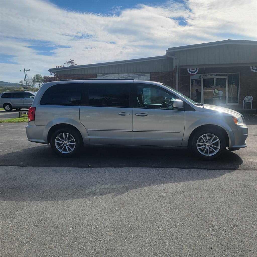 2016 Dodge Grand Caravan - $3,400
