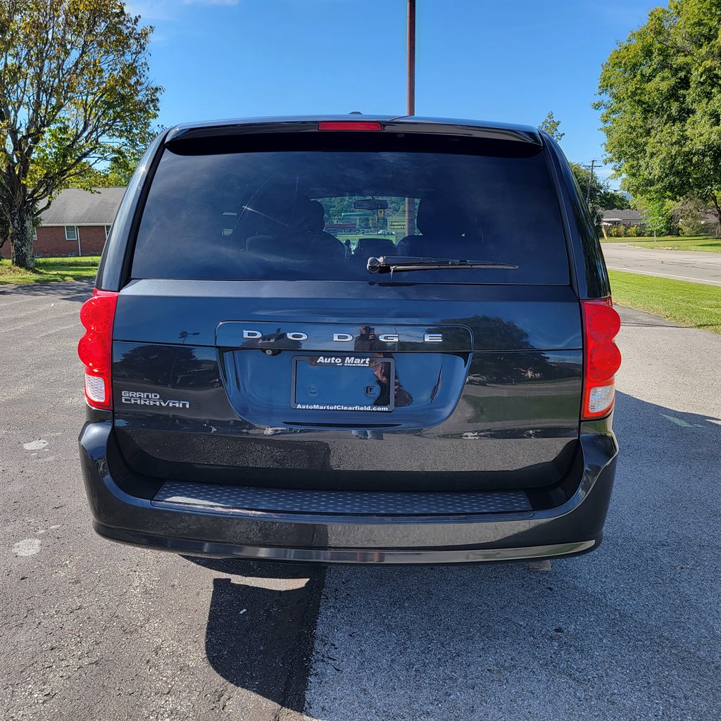 2015 Dodge Grand Caravan - $5,400
