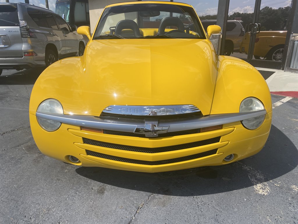 2004 Chevrolet SSR - $17,988